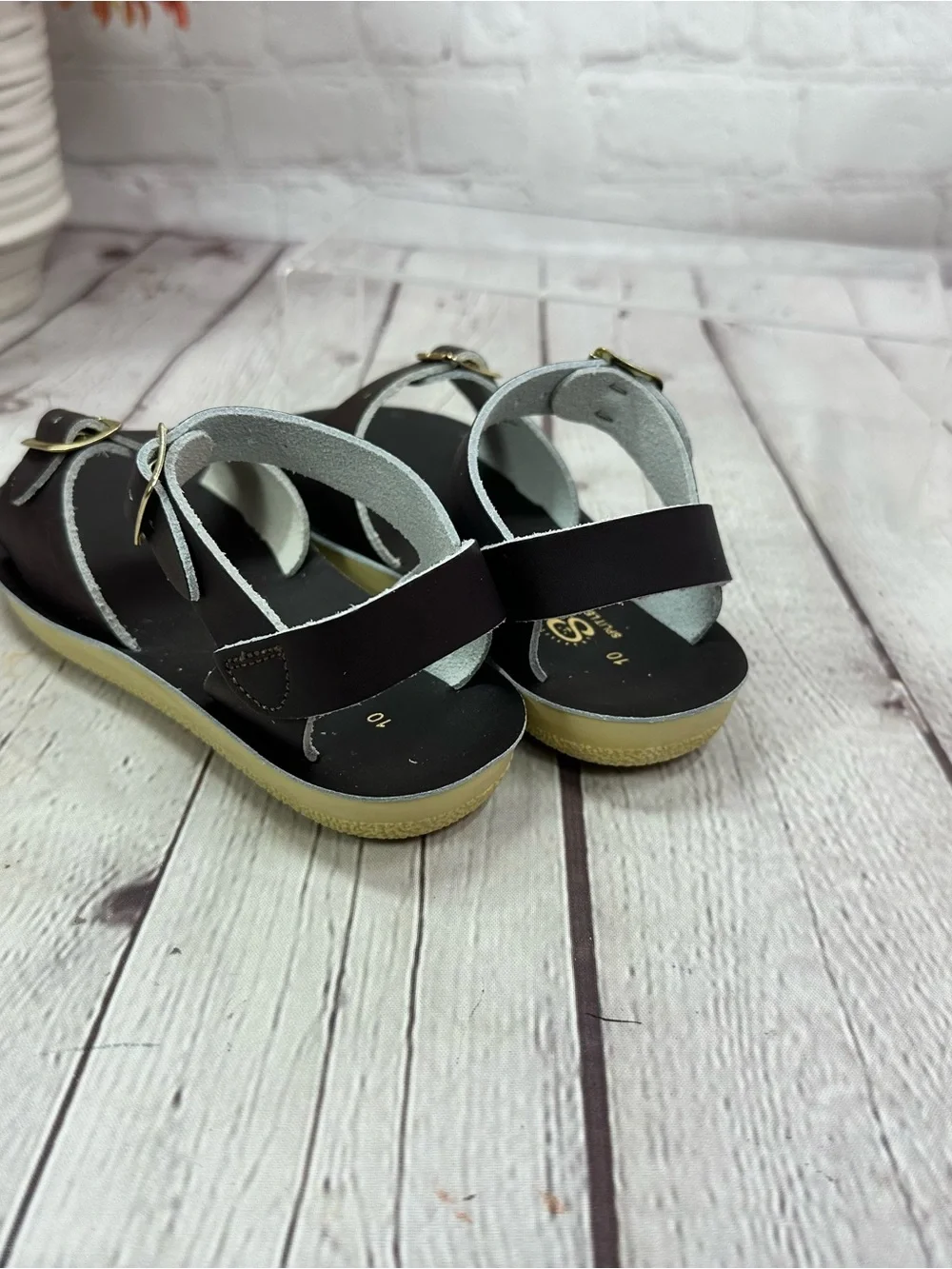 sun san surfer classic Buckle leather Strap Sandals brown toddler 10 neutral